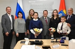 Глава Тамбовской области вручил награды детям-героям