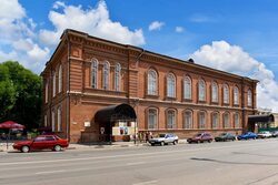 В Тамбове ремонтируют фасад здания областной картинной галереи