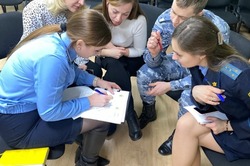 Тамбовские судебные приставы сыграли в квиз «Мы против коррупции»
