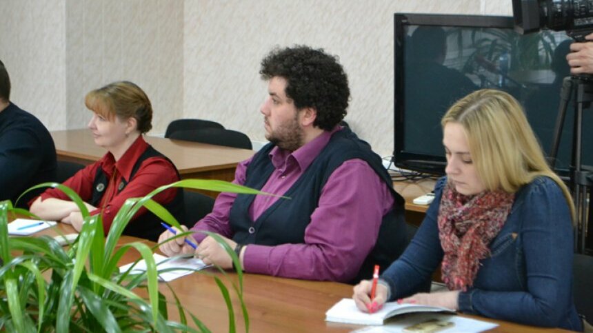 Журналисты на пресс-конференции. Фото Павла Хотунцева