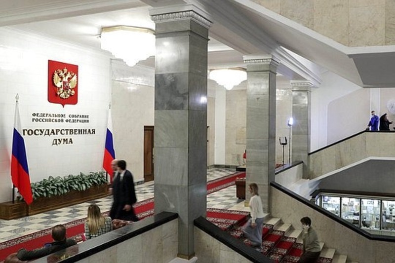 Гражданские жены бойцов СВО получат льготы и выплаты
