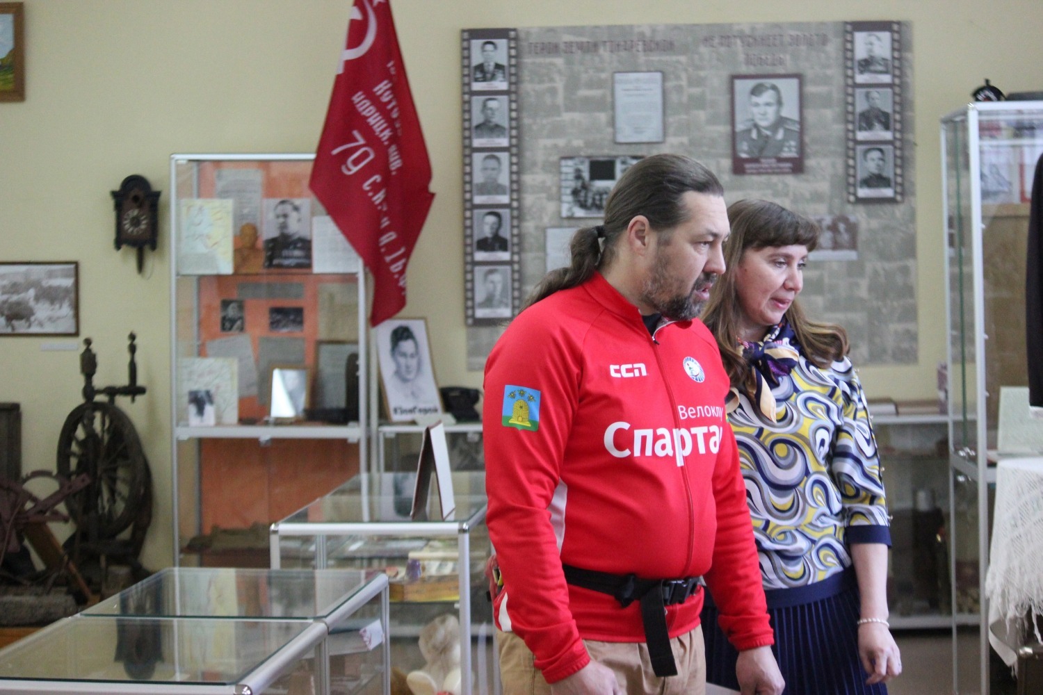 Александр Осипов посетил музей Токарёвского района