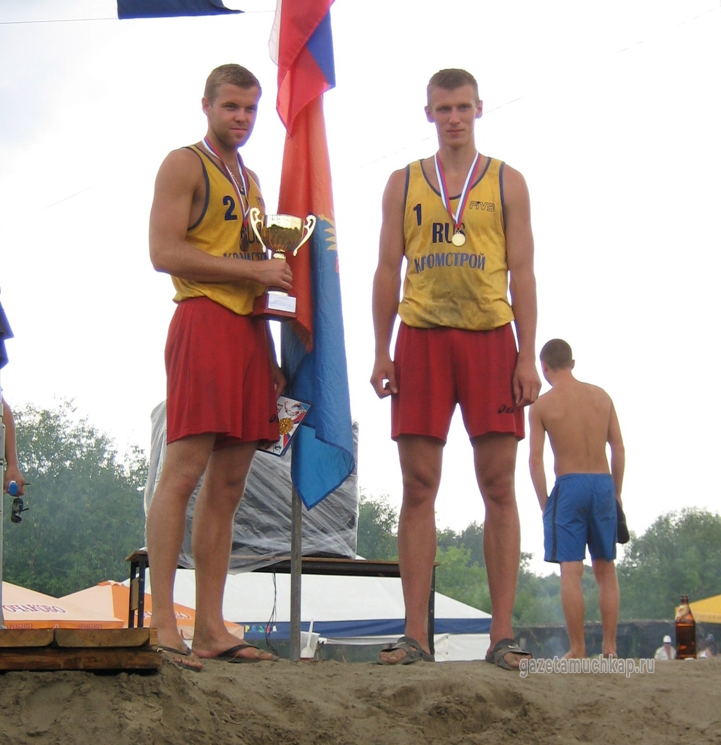 Павел Любушкин и Альберт Строев на победном награждении