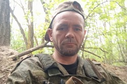 Многодетного отца из Первомайского округа наградили медалью «За боевые отличия»