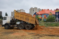 В Тамбове строят многофункциональную спортплощадку на Киквидзе