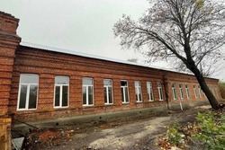 Школу в Большой Дороге ремонтируют первый раз за 110 лет