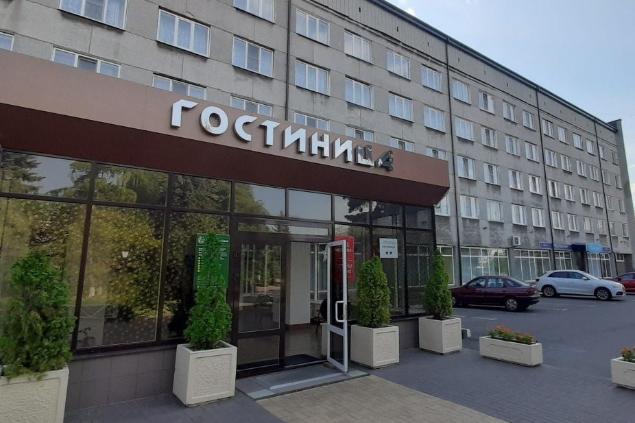Экстренно покинувших Украину людей разместили в городской гостинице