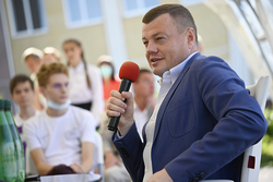 За день на "прямую линию" Александра Никитина поступило 37 обращений