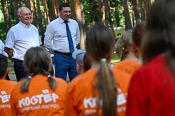 Евгений Первышов оценил условия отдыха в котовском детском лагере «Костёр»