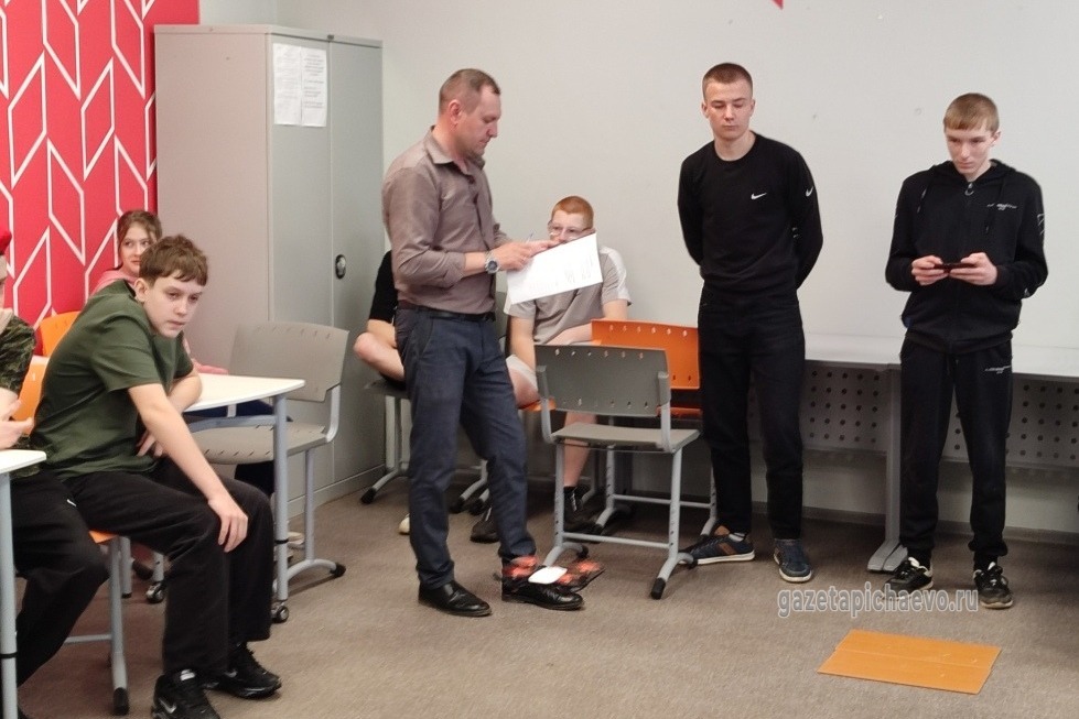 Участники игры продемонстрировали умения управлять беспилотными летательными аппаратами