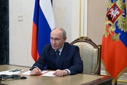 Владимир Путин подписал закон о маркировке ИИ-контента