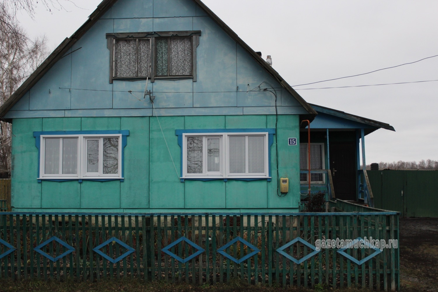 Коттеджные дома в Новосельцах с типовым наличником