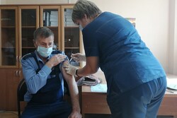 В гипермаркете «Линия» организовали вакцинацию сотрудников на рабочем месте