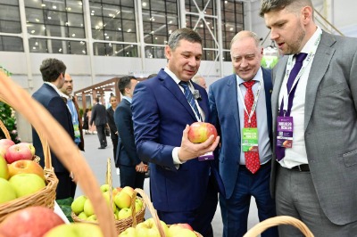 Неделя Евгения Первышова: предупреждения чиновникам и надежды «Золотой осени»