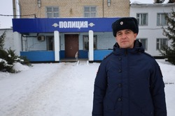 Звание лучший сотрудник по делам несовершеннолетних получил полицейский из Петровского округа