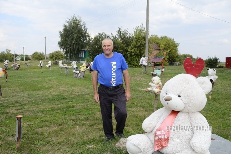 Николай Набережнев и его сад игрушек