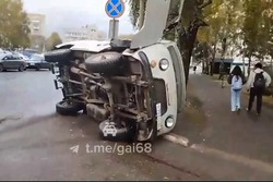 В Тамбове на резком повороте перевернулась «буханка»