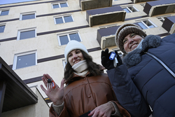 Обманутые дольщики стали новосёлами: в  проблемный дом  в Тамбовском районе въехали жильцы