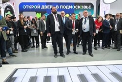 Тамбовский IT-проект презентовали главе минцифры на выставке «Россия»