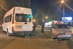 В Тамбове маршрутка столкнулась с «ВАЗом», пострадал пассажир маршрутки