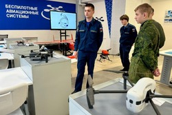 Врио главы Тамбовщины воплотил мечту подростка из ЛНР