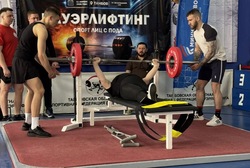 Тамбовские атлеты выиграли пять золотых медалей на домашнем чемпионате ЦФО по пауэрлифтингу