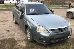 В Токарёвке участковый по горячим следам раскрыл умышленную порчу авто
