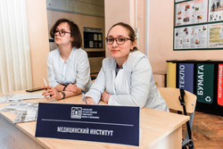 Около 200 тамбовских абитуриентов поступили в российские медвузы