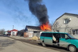 Житель Мучкапского нечаянно спалил свой автомобиль и гараж