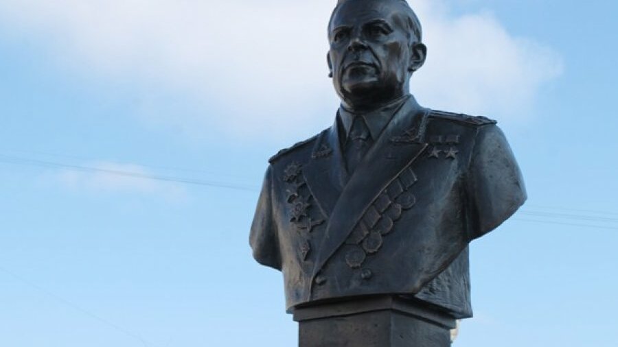 Памятник Тамбовскому волку в Тамбове