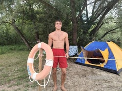 В Мучкапском округе спасатель вытащил из воды двух утопающих
