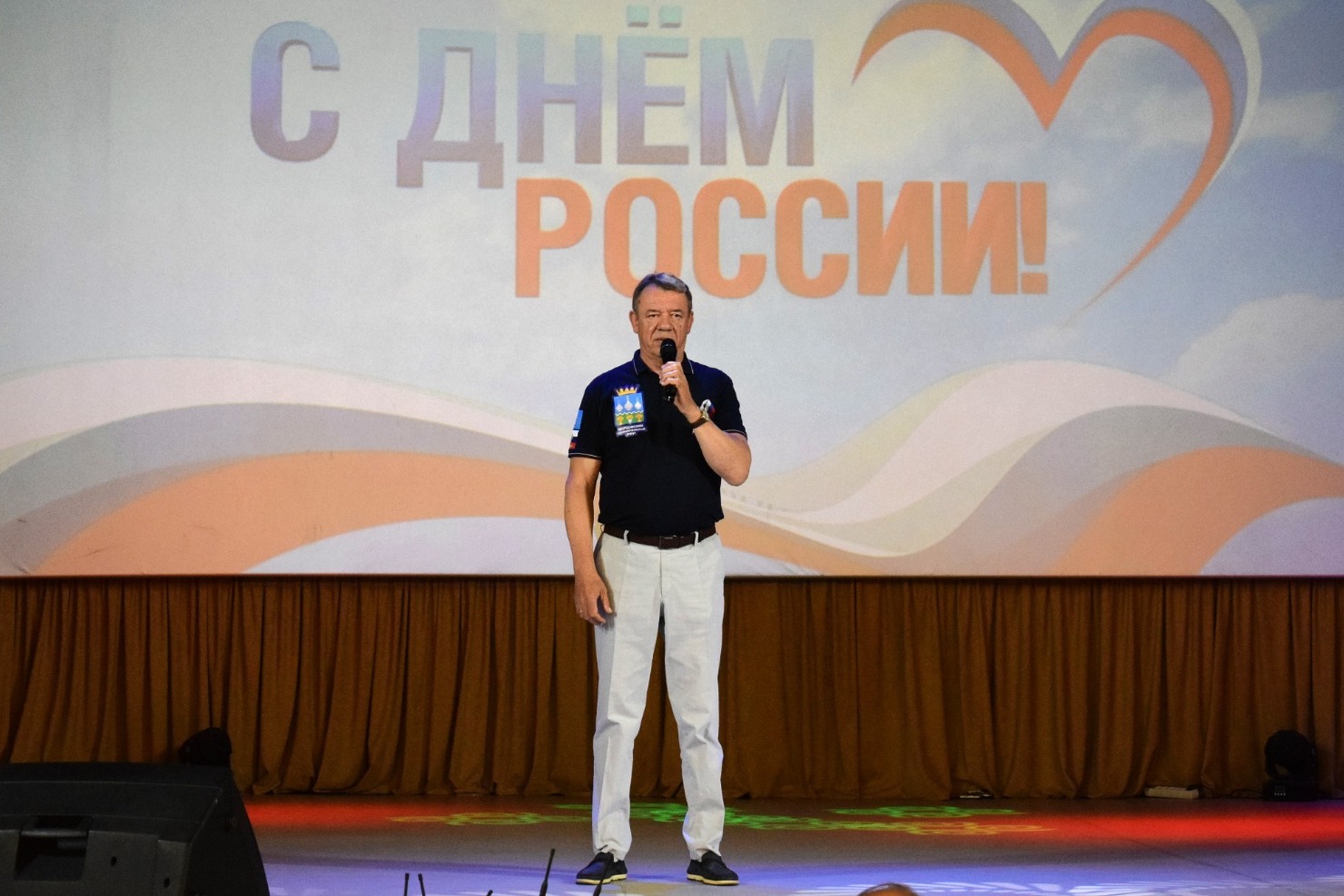 Глава Мордовского муниципального округа Сергей Манн поздравляет земляков с Днём России