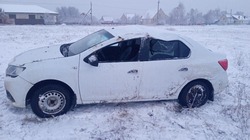 В Рассказове во время снегопада опрокинулся «Рено»: водитель в больнице