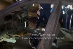 В Столовом гаишники задержали водителя на голом скелете автомобиля