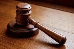 Правосудие на пляже: экс-судья из Тамбовской области выносила решения в отпуске