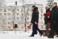 Глава области Евгений Первышов почтил память тамбовских героев