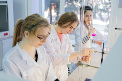 Новая исследовательская площадка: в Тамбовском госуниверситете открыта лаборатория органического синтеза
