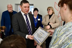 Врио главы Тамбовщины подарил школьному медиацентру сертификат на оборудование