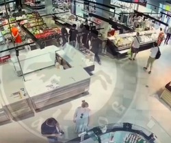 Тамбовские следователи начали проверку по факту нападения подростков на охранника ТЦ
