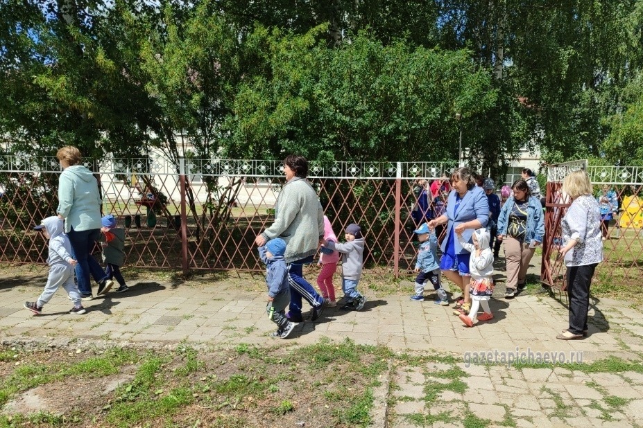 Детей эвакуировали