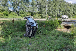В Моршанском районе «Ока» перевернулась после столкновения с мотоциклом