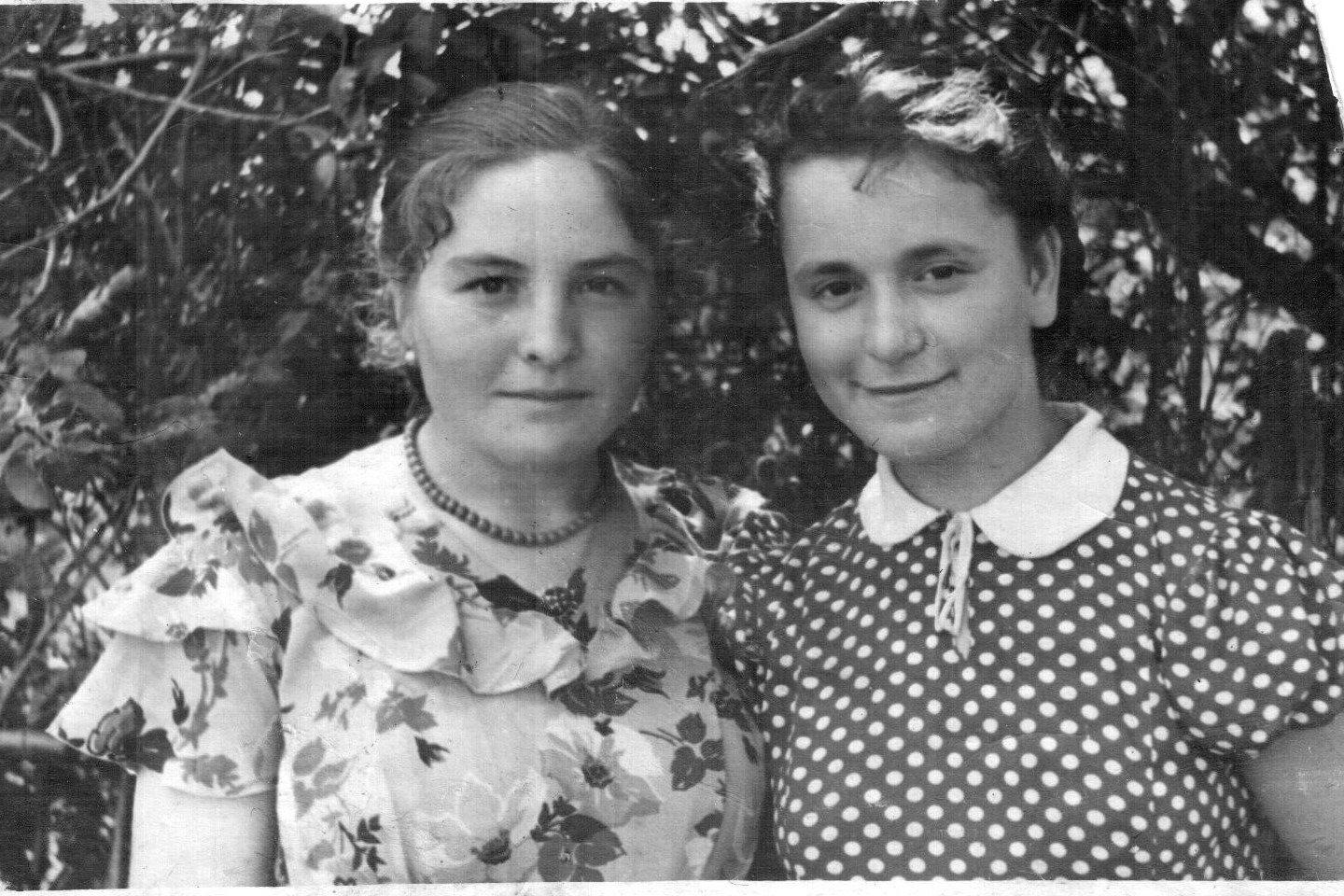 Аня Пашкова (справа) с подругой