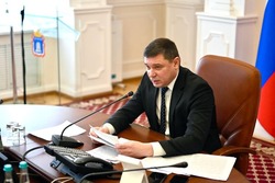 Евгений Первышов поручил правительству не сбавлять темпы работ по уборке снега и вывозу мусора