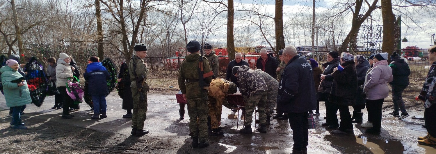 Односельчане проводили в последний путь 