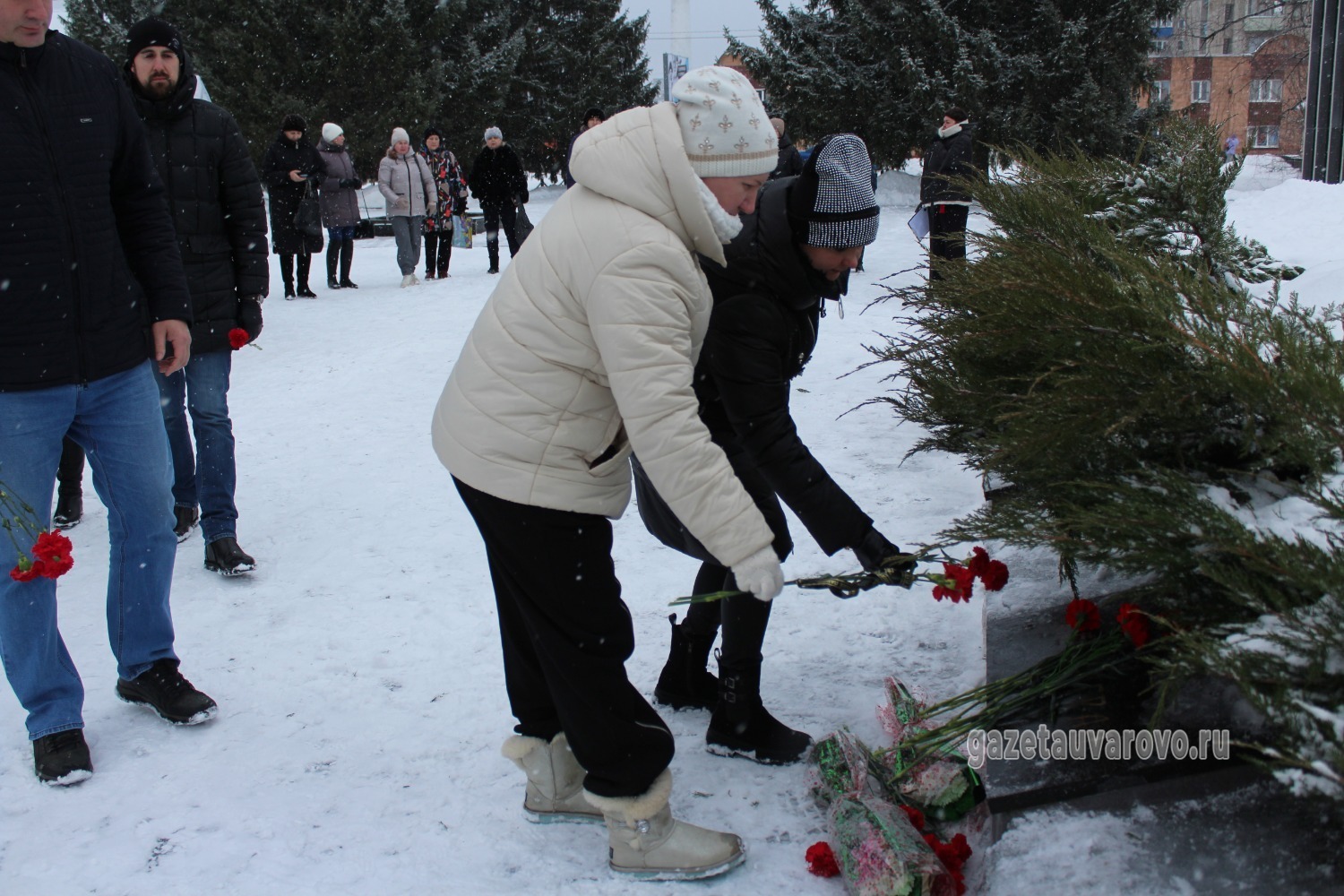 вишневый сквер город уварово. г. 1-447с-17. г уварово тамбовской области ул железнодорожная д 68. уварово (тамбовская область), октябрьская улица, д.