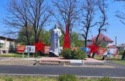 Тамбовщина помогла ЛНР восстановить памятники в двух сёлах Новоайдарского округа