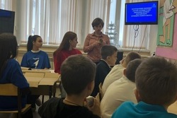 Тамбовские дети изготовили и отправили военнослужащим окопные свечи