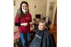 К тамбовским пенсионерам приедет «Салон красоты на дому»