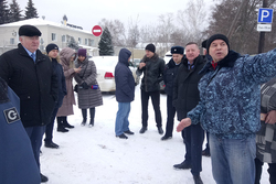 Жители микрорайона «Ахлябиновская роща» обратились за помощью в партпроект «Безопасные дороги»