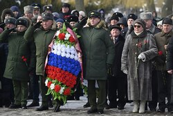 Максим Егоров возложил цветы к монументу «Скорбящая Родина-мать» и к стене памяти